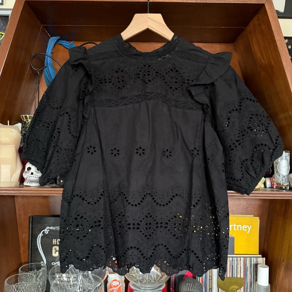 Jennifer & Grace - Black Eyelet Blouse - Women’s Small - Picture 2 of 6